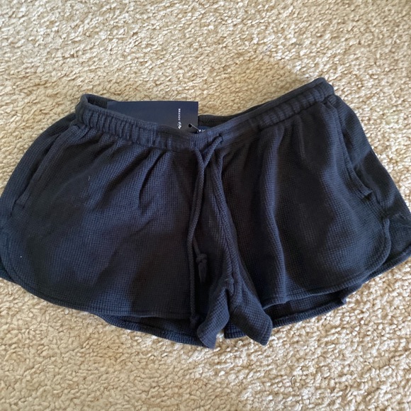 Brandy melville black summer thermal shorts - Picture 5 of 5